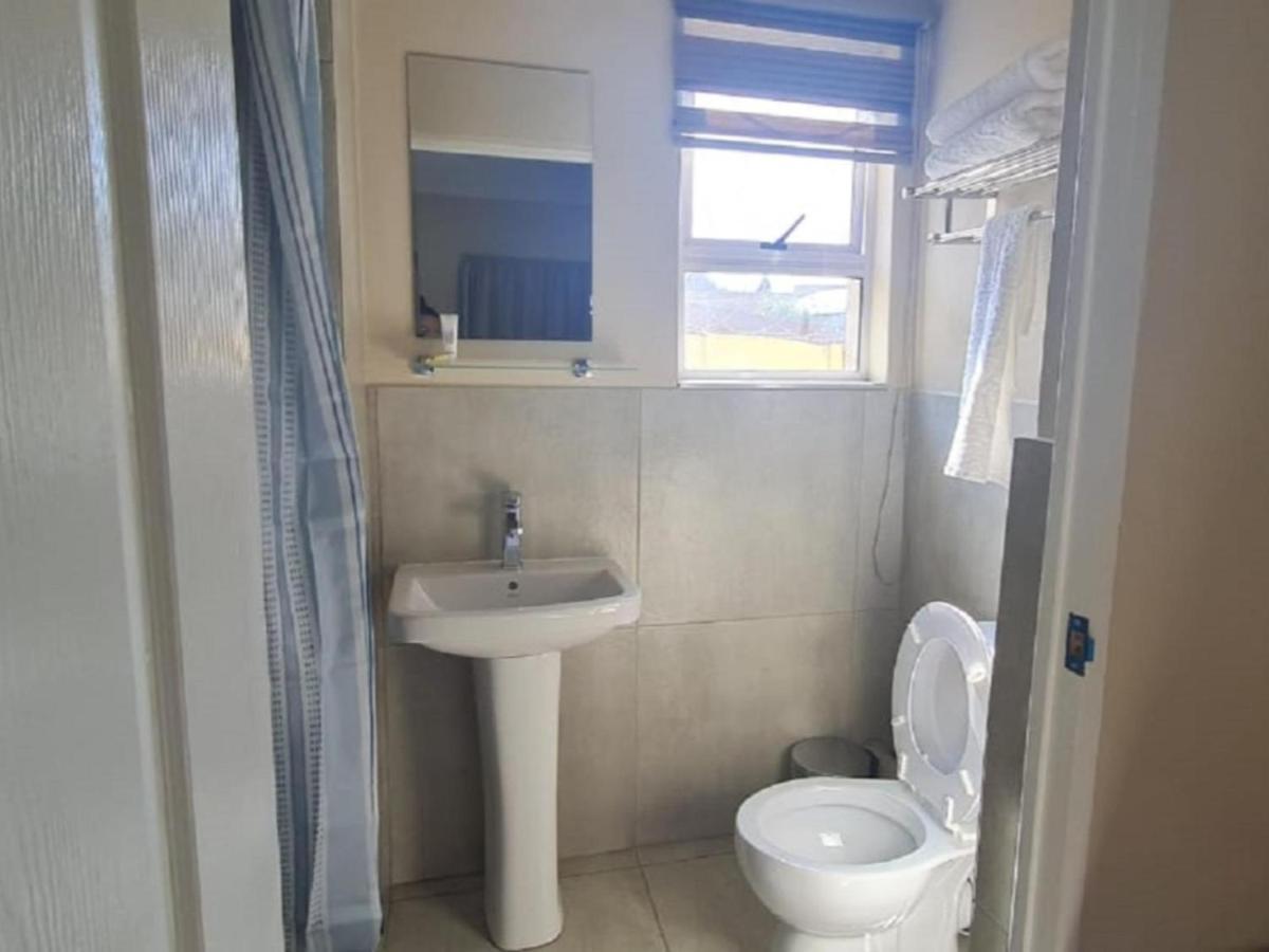 Benoni N12 Hotel Buitenkant foto