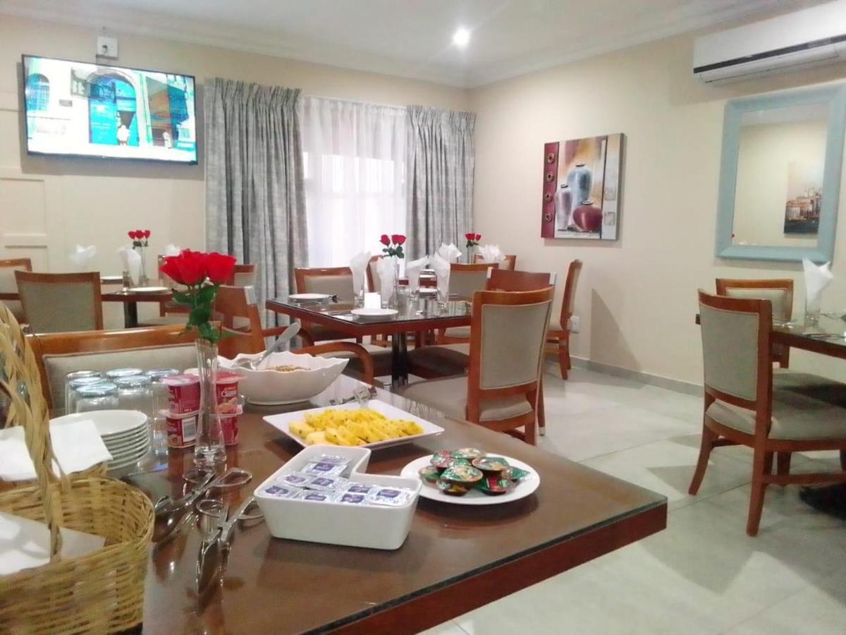 Benoni N12 Hotel Buitenkant foto