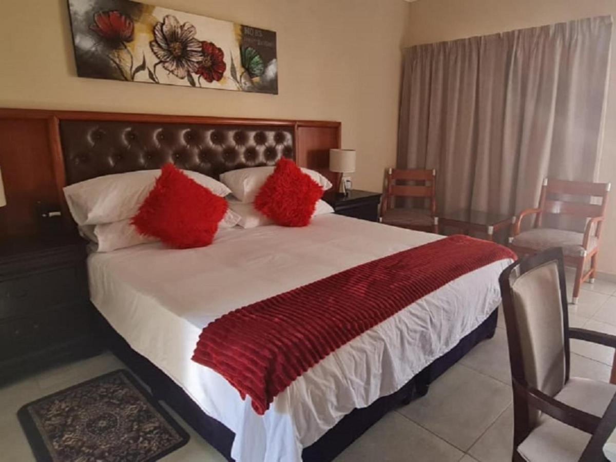 Benoni N12 Hotel Buitenkant foto