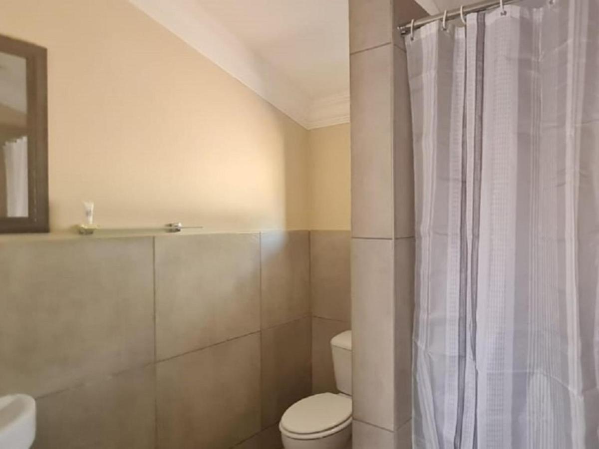 Benoni N12 Hotel Buitenkant foto