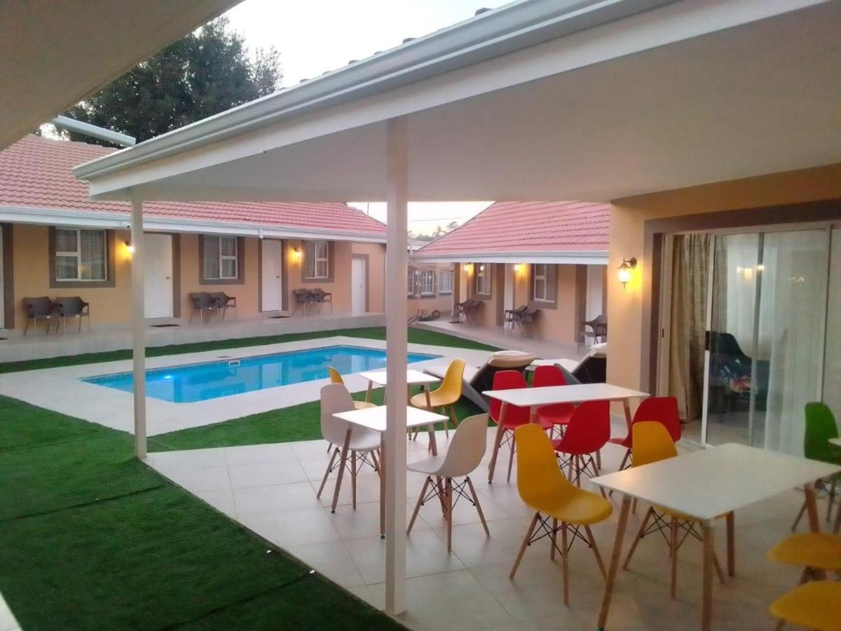 Benoni N12 Hotel Buitenkant foto