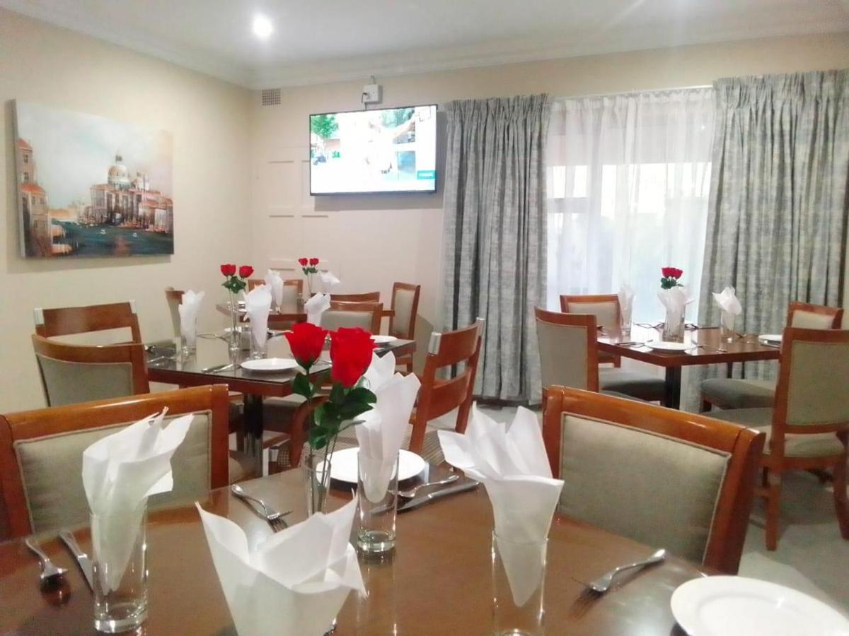 Benoni N12 Hotel Buitenkant foto