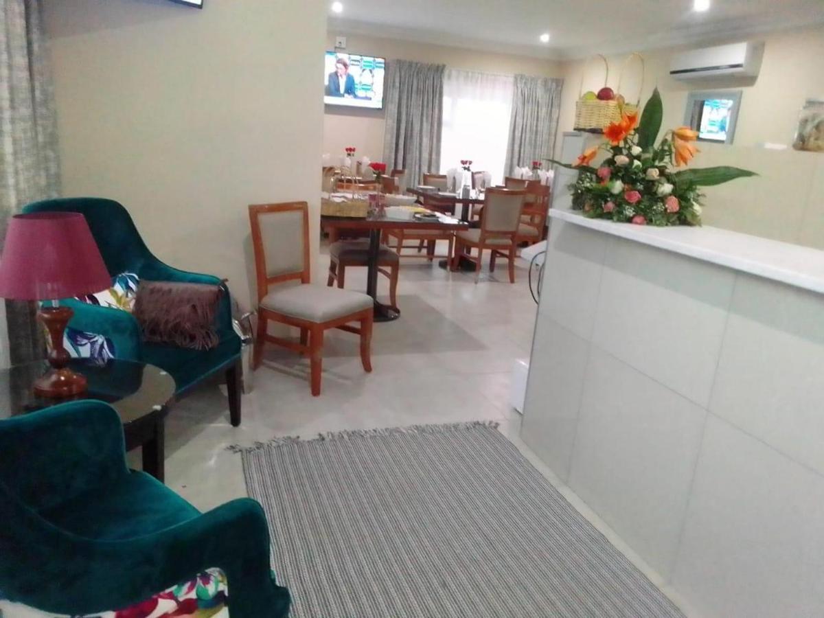 Benoni N12 Hotel Buitenkant foto